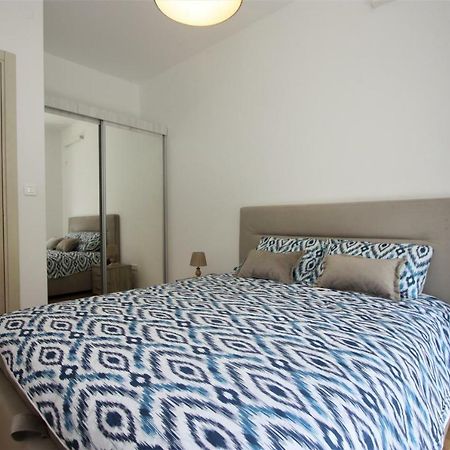 Luxury 1 Bedroom Apartment With Cozy Garden D2-2 In Morinj Kotor Exterior photo